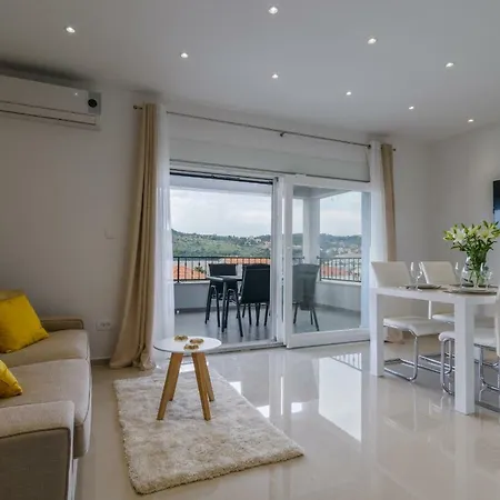 Aa 1 Apartment Trogir