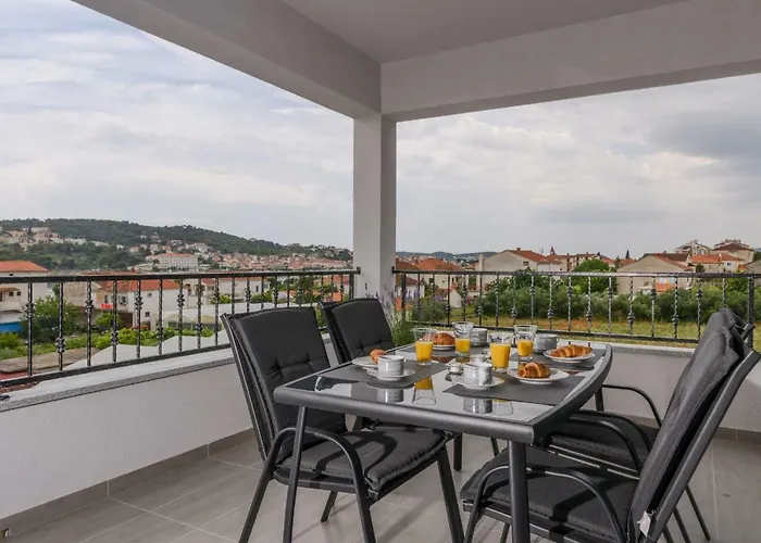 Aa 1 Apartman Trogir