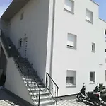 Aa 1 Lägenhet Trogir