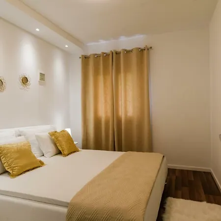 Aa 1 Apartment